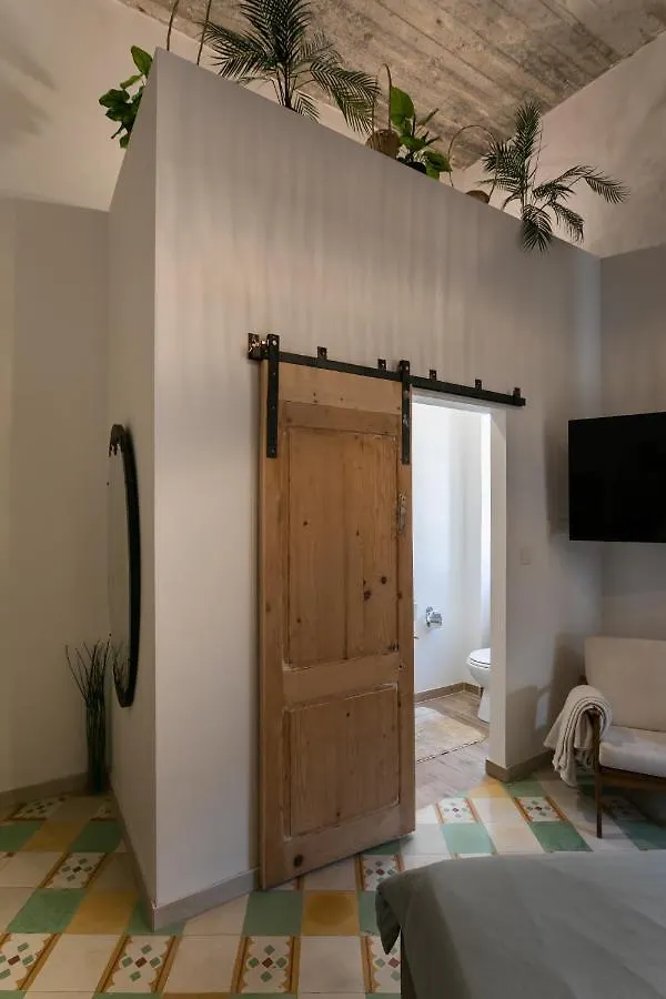 Authentic Maltese 2-Bedroom House With Terrace Zejtun